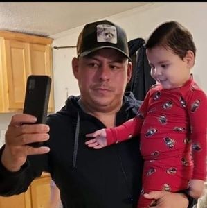 Meet your Posher, Efren